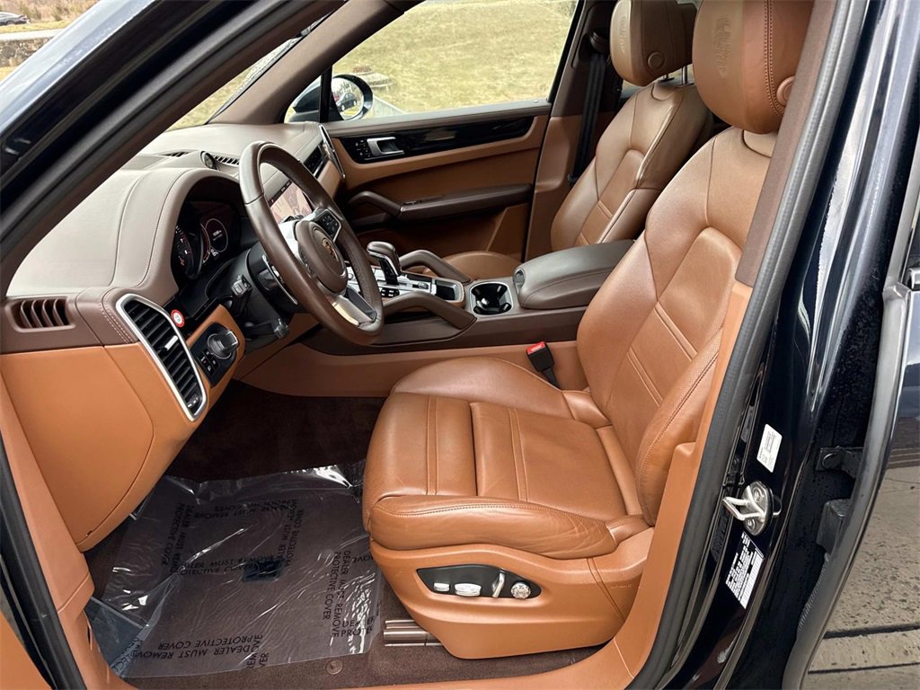 Used 2021 Porsche Cayenne S image 16