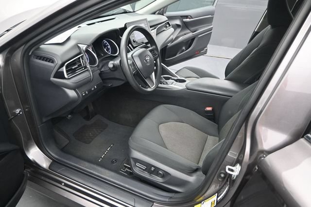 Used 2023 Toyota Camry LE FWD image 6