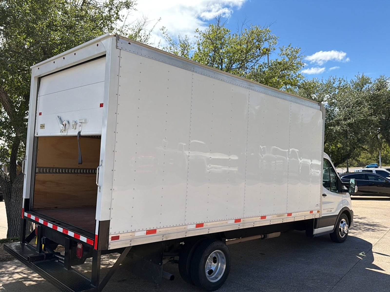 Used 2023 Ford Transit 350 Low Roof DRW AWD w/ Ambulance Prep Package image 12