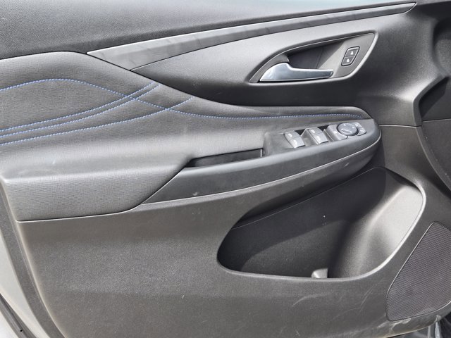 Used 2025 Buick Envista Sport Touring FWD image 13