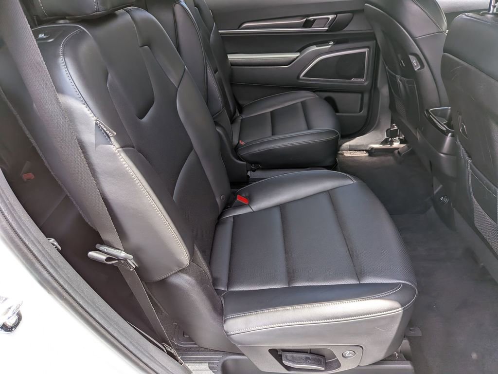 Used 2025 Kia Telluride S FWD image 29