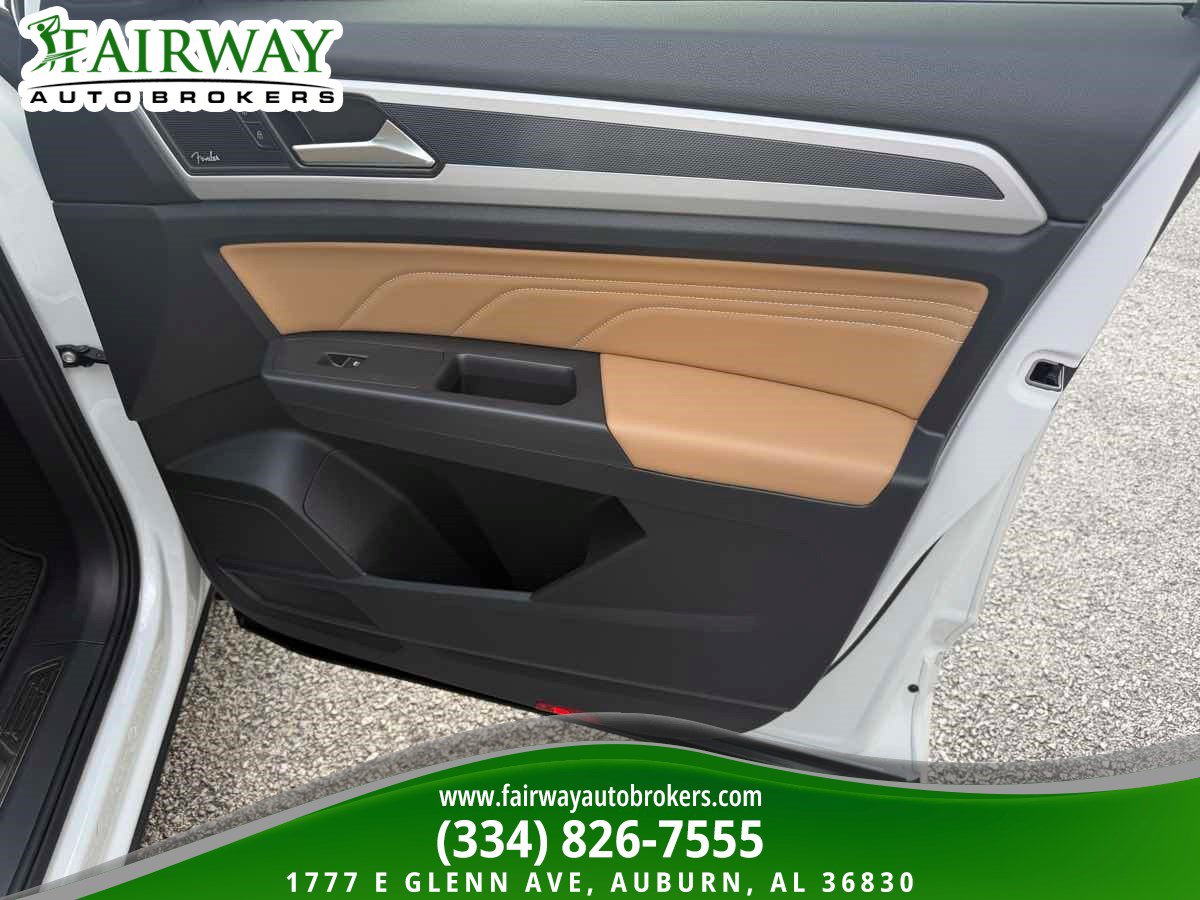 Used 2021 Volkswagen Atlas Cross Sport SEL Premium R-Line AWD/4WD image 25