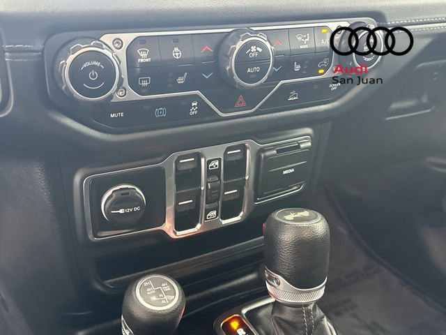 Used 2024 Jeep Wrangler Unlimited Sahara image 21