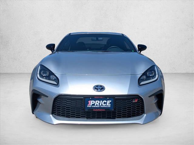 Used 2023 Toyota GR86 RWD image 2