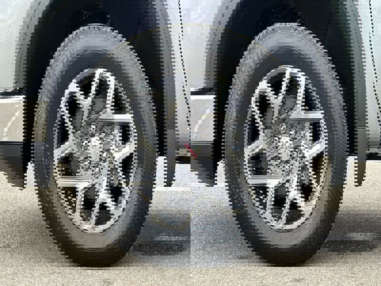 New 2026 GMC Sierra 1500 SLE w/ LPO, Black Badging Package image 24