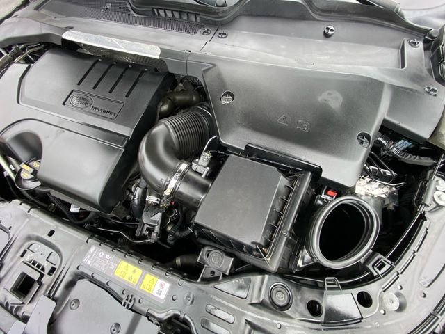 Used 2020 Land Rover Range Rover Evoque SE image 30