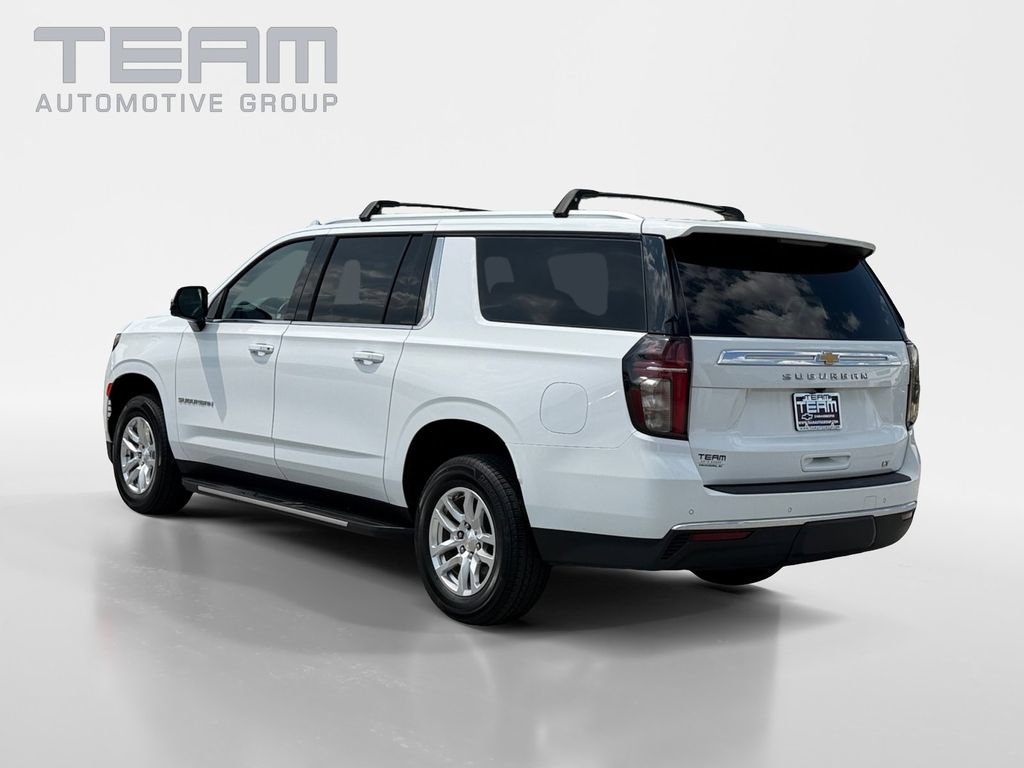 Used 2022 Chevrolet Suburban LT w/ Luxury Package AWD/4WD image 5