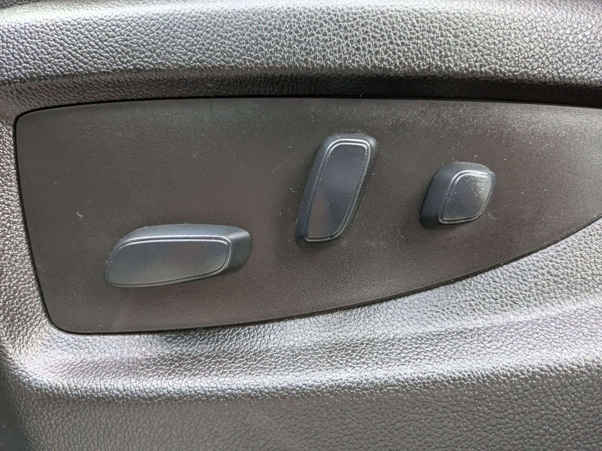 Used 2019 Chevrolet Tahoe LT image 24