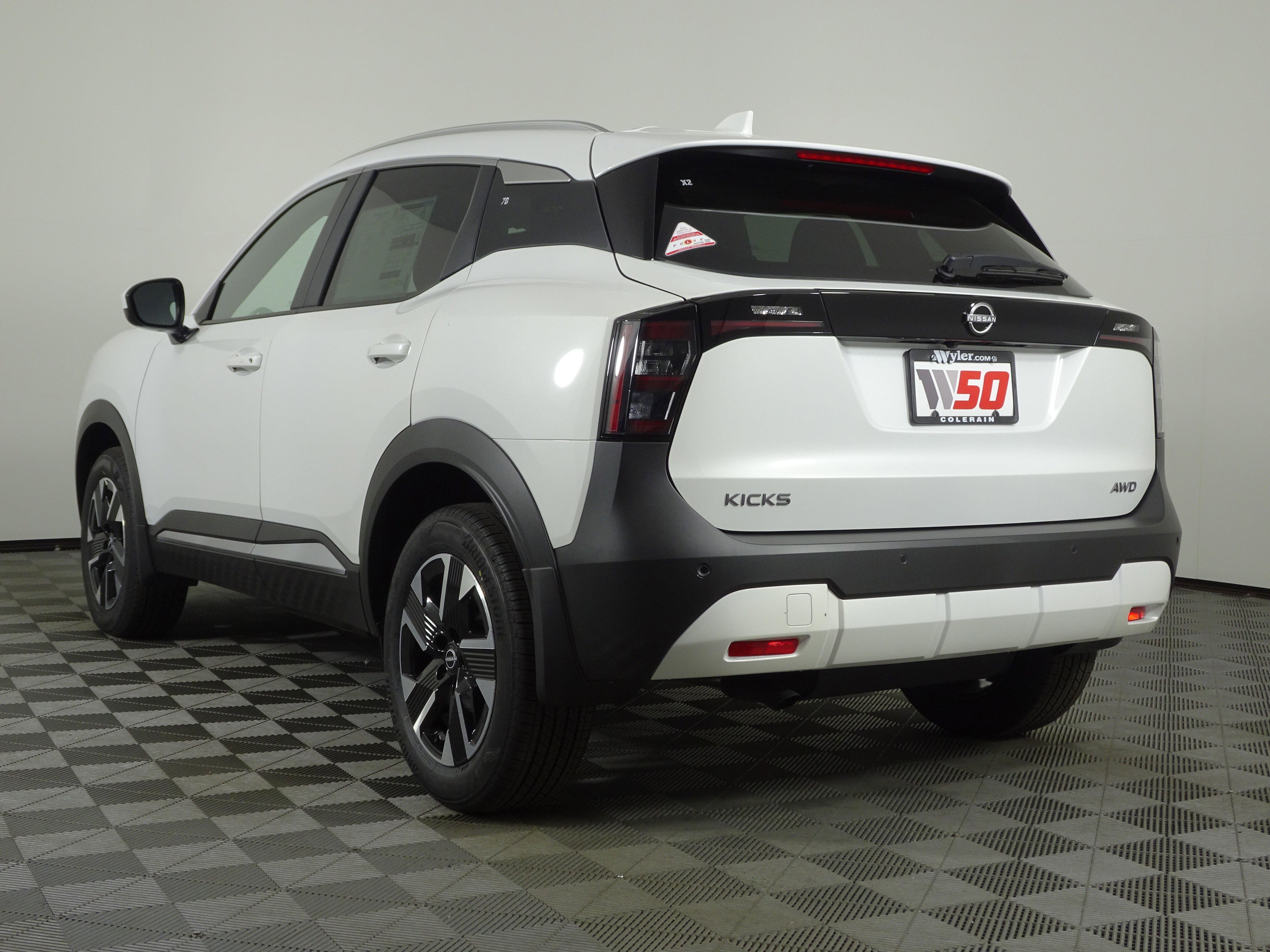 New 2025 Nissan Kicks SV w/ SV Premium Package image 16