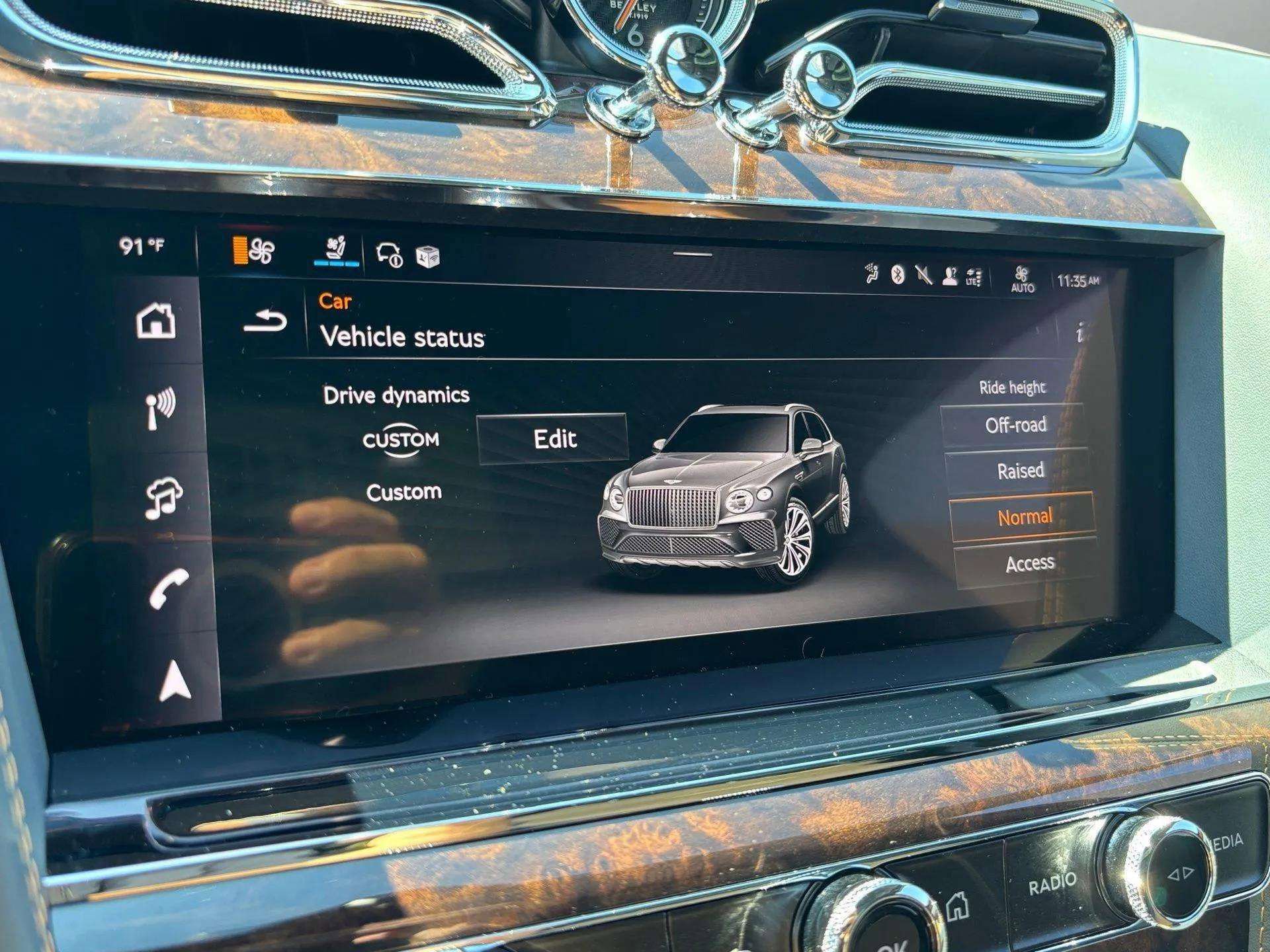 New 2025 Bentley Bentayga Extended Wheelbase image 33