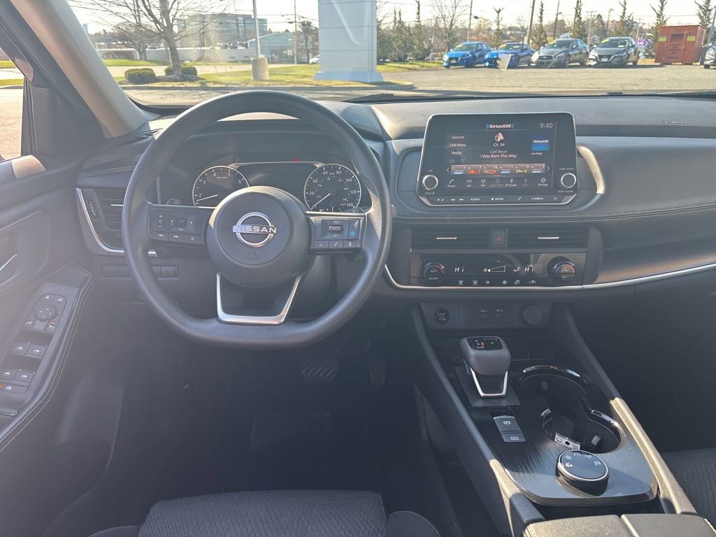 Used 2024 Nissan Rogue SV AWD/4WD image 26