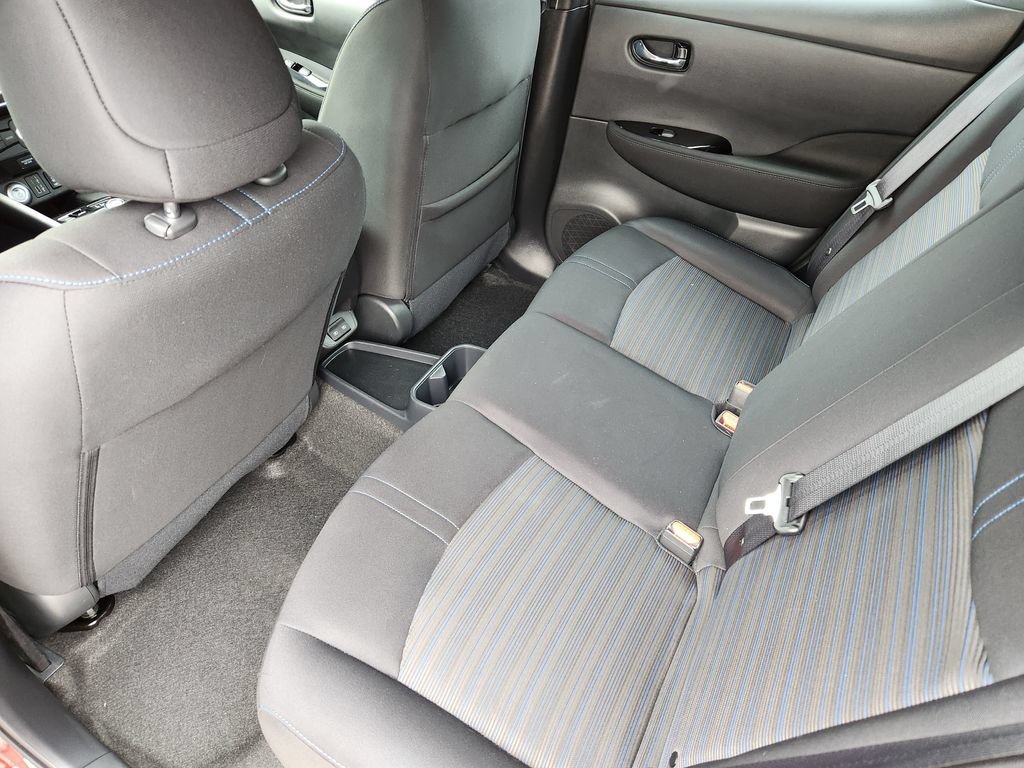 Certified 2025 Nissan Leaf SV Plus FWD image 25