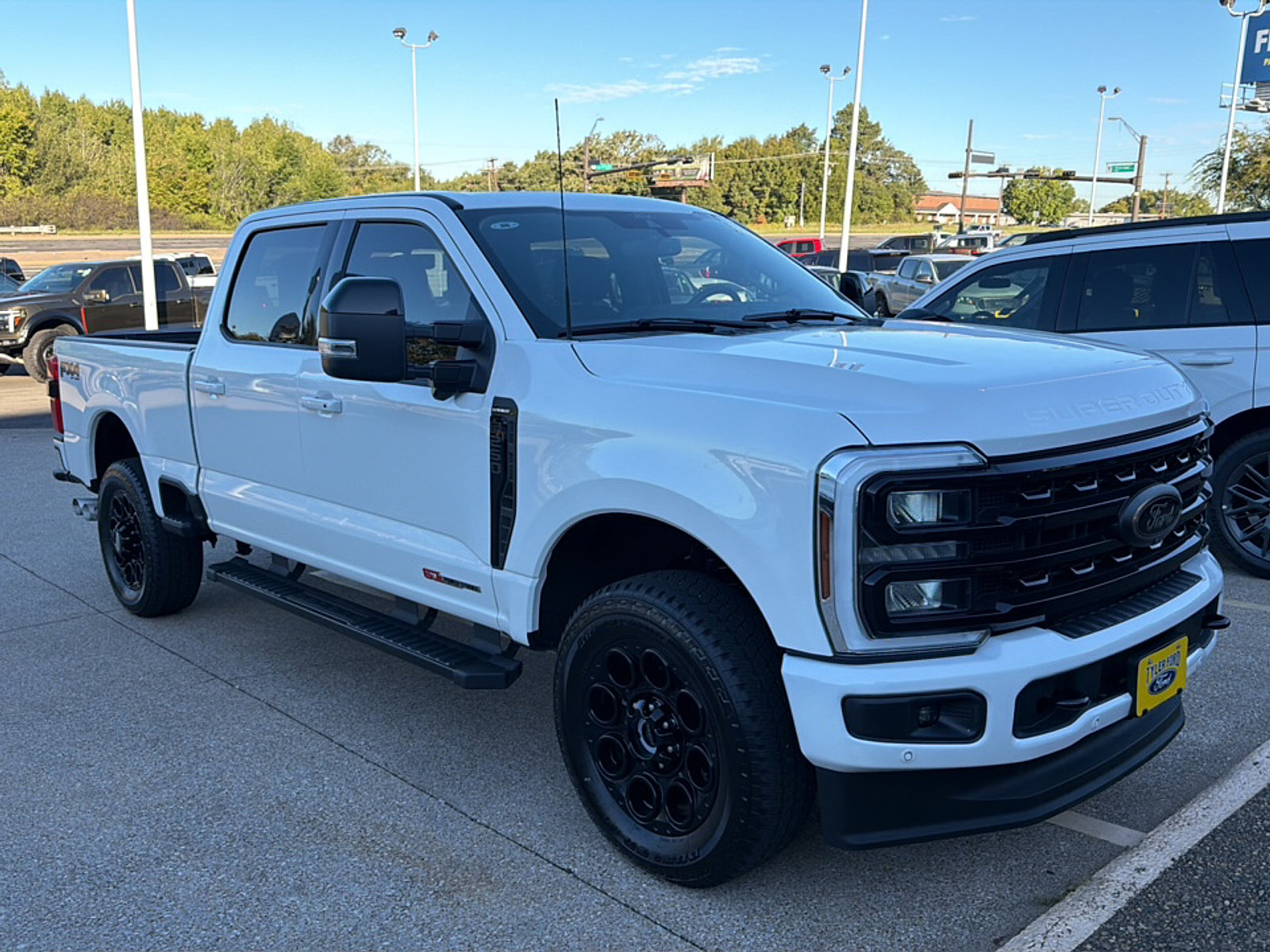 Used 2024 Ford F250 Lariat w/ Lariat Ultimate Package AWD/4WD image 1
