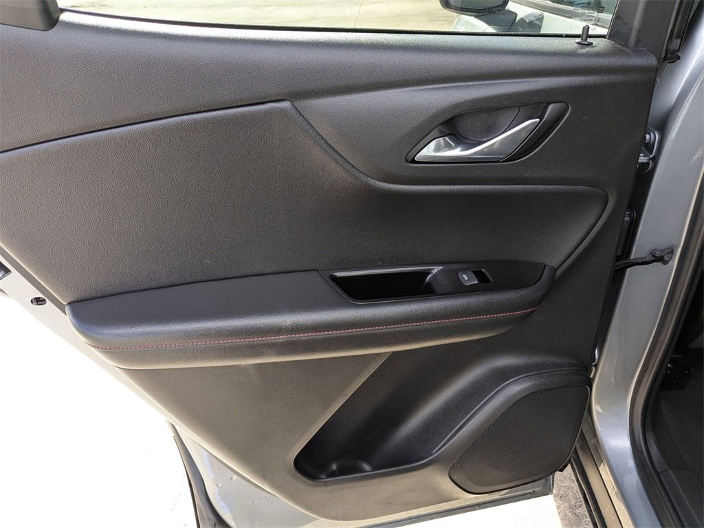 Used 2025 Chevrolet Blazer RS image 24