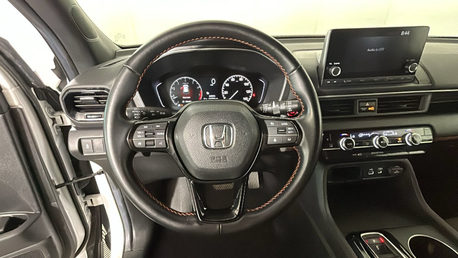 Used 2025 Honda Pilot Sport image 15