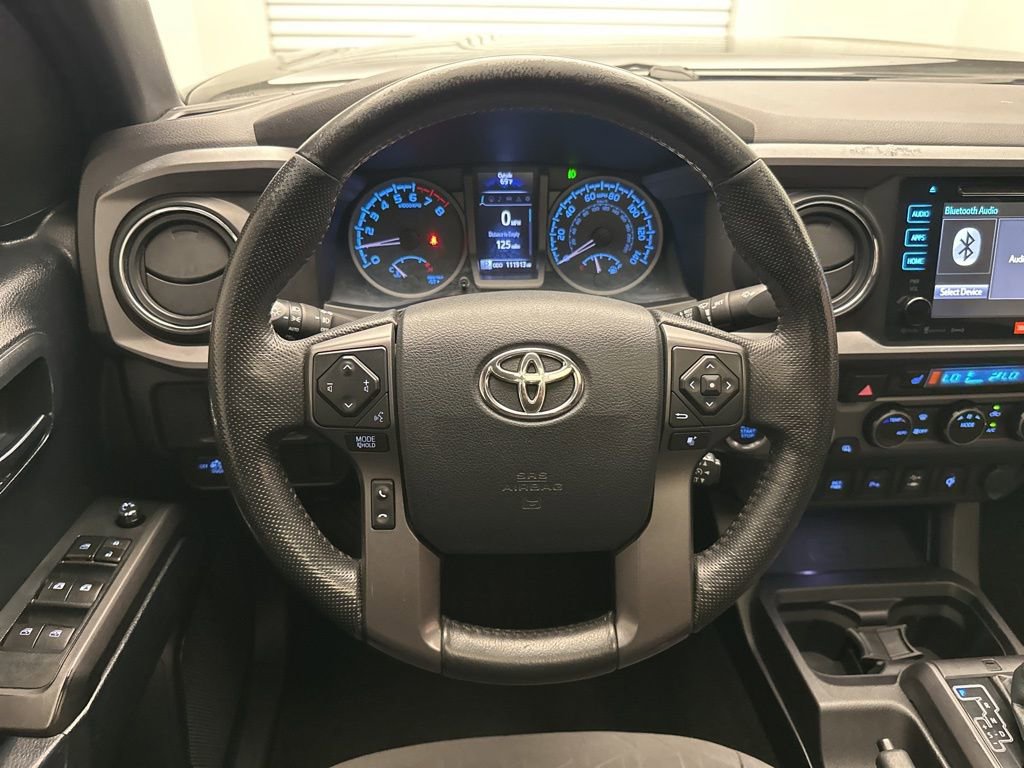 Used 2016 Toyota Tacoma TRD Off-Road AWD/4WD image 18