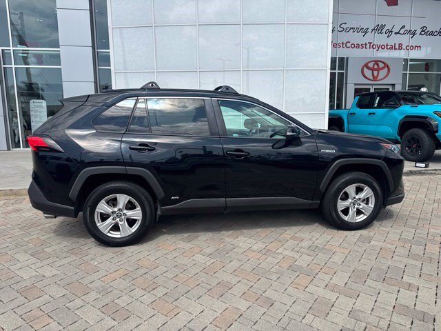 Used 2020 Toyota RAV4 XLE w/ Convenience Package AWD/4WD image 8