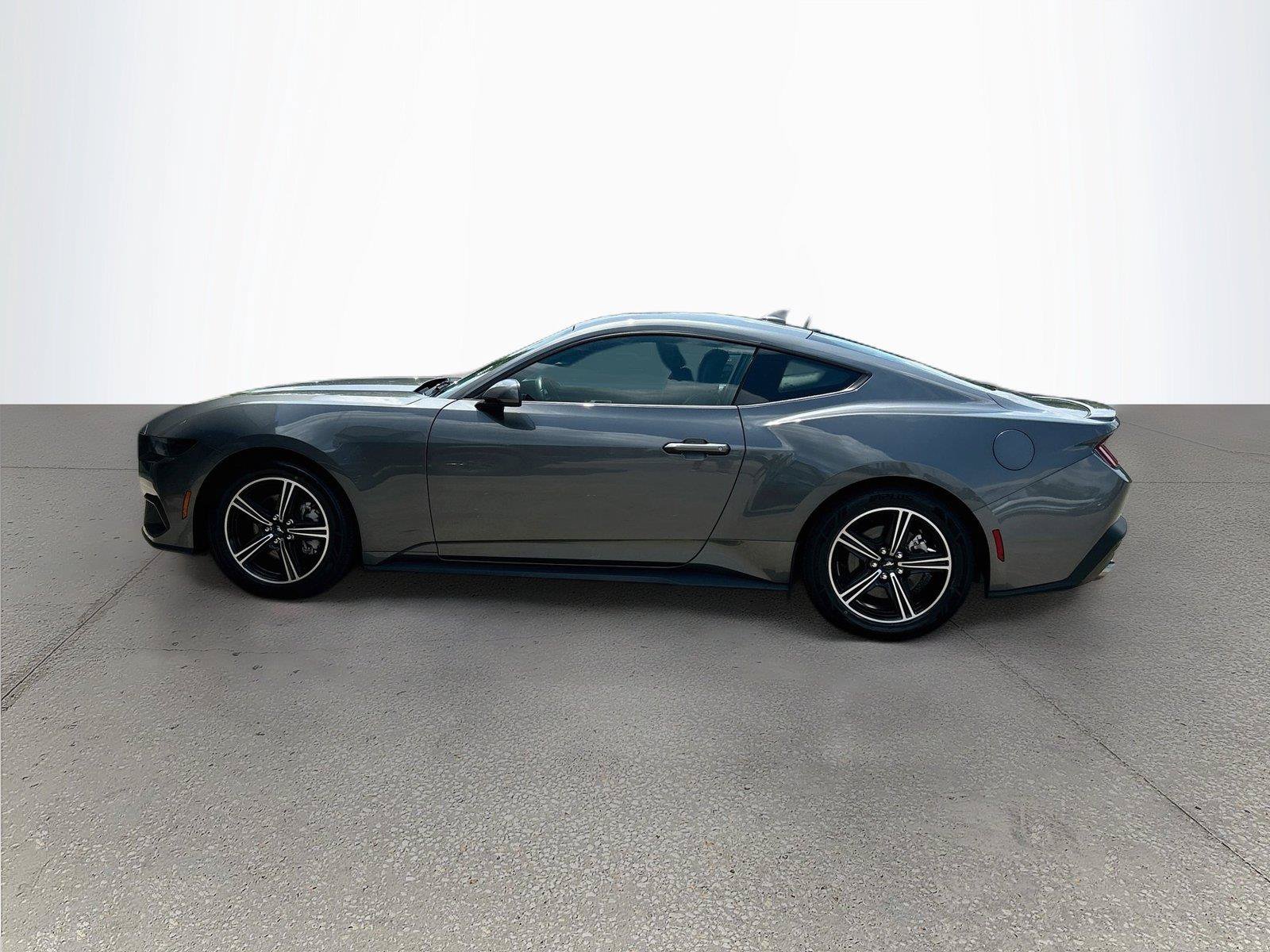 Used 2025 Ford Mustang Premium RWD image 7