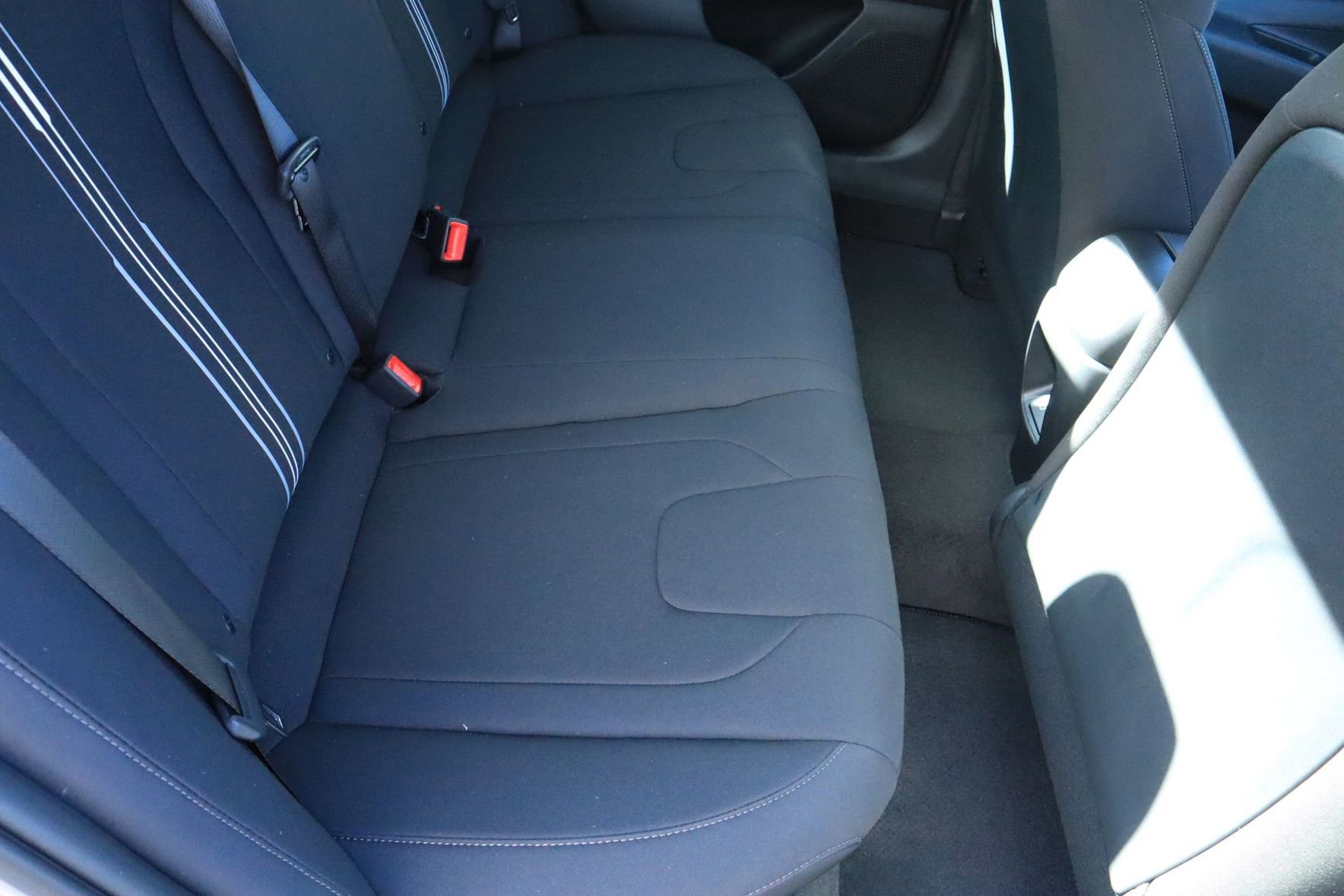 New 2026 Hyundai Elantra Sport image 18