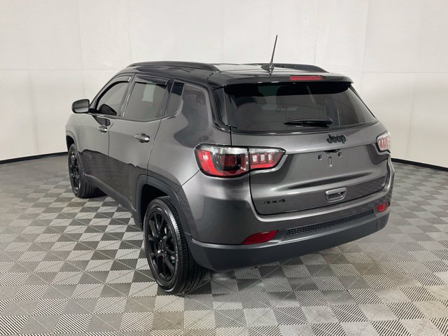 Used 2023 Jeep Compass Latitude AWD/4WD image 4