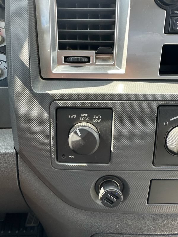 Used 2008 Dodge Ram 2500 Truck SLT w/ Popular Equipment Group AWD/4WD image 15