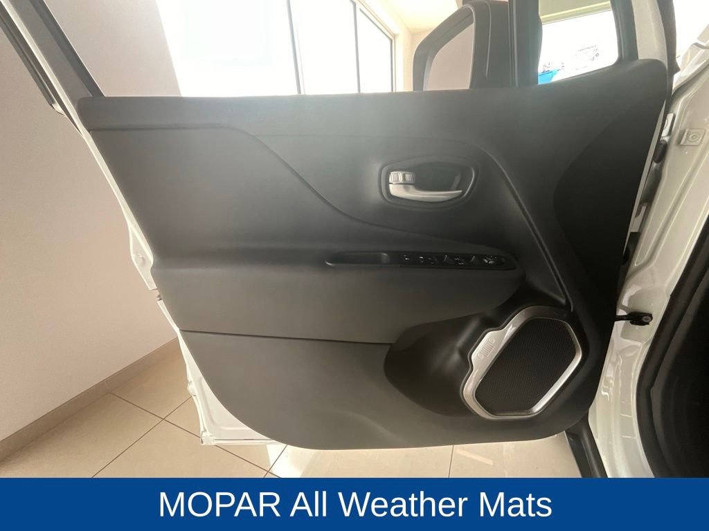 Used 2023 Jeep Renegade Latitude image 16