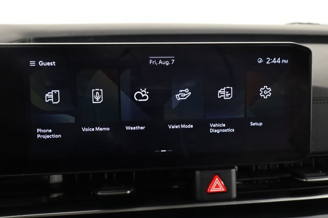 Used 2025 Kia Carnival FWD image 33