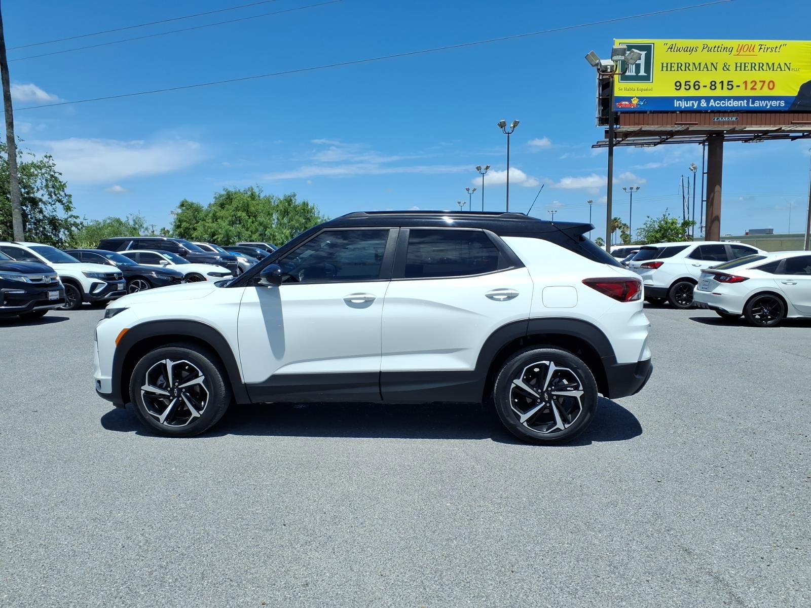 Used 2023 Chevrolet TrailBlazer RS w/ Convenience Package FWD image 5