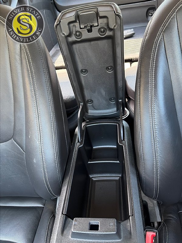 Used 2013 Chevrolet Volt Premium w/ Premium Trim Package FWD image 24
