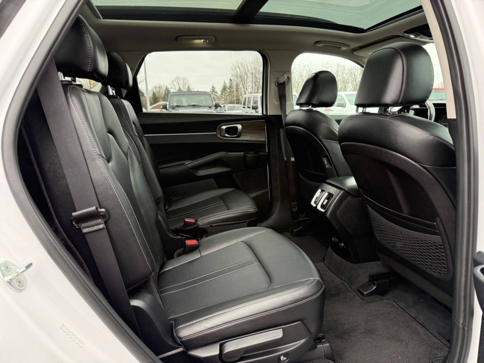 Used 2022 Kia Sorento X-Line EX image 13