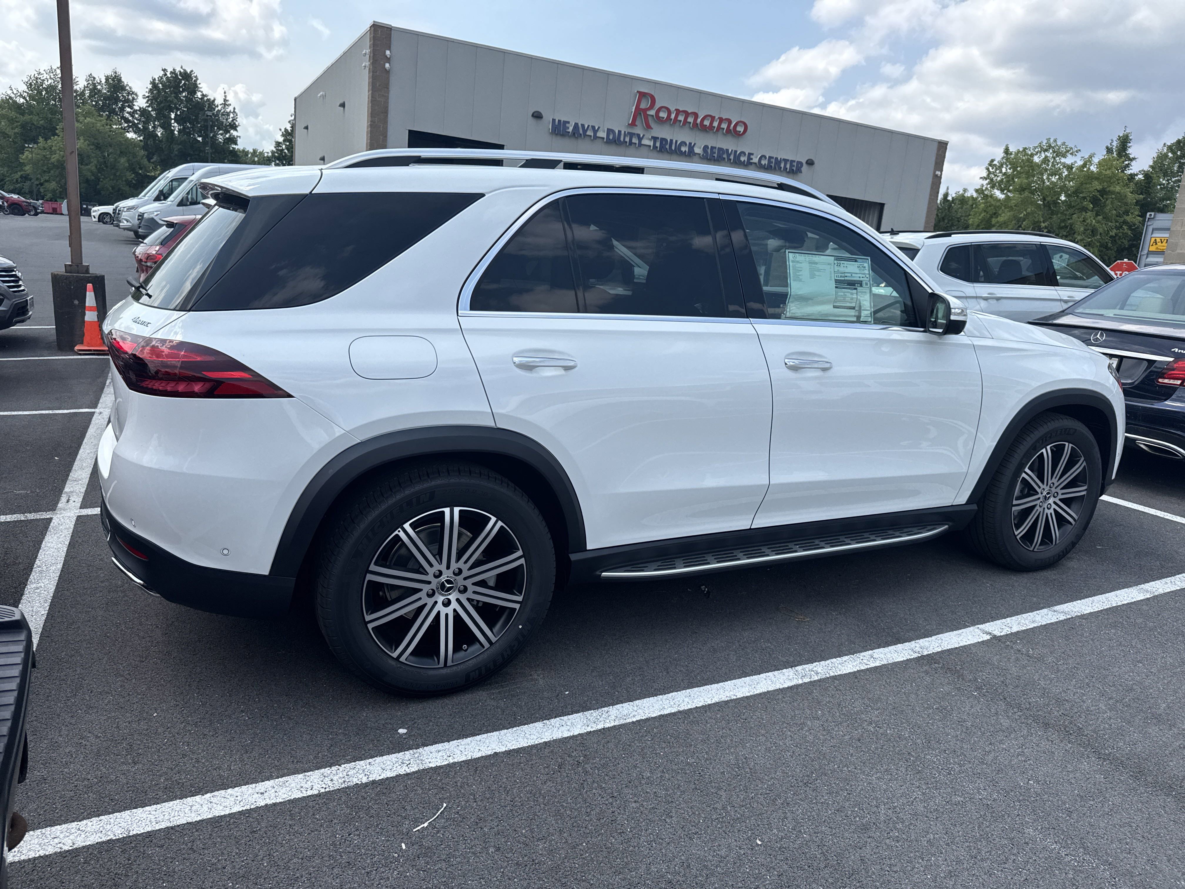 Used 2026 Mercedes-Benz GLE 350 4MATIC image 5