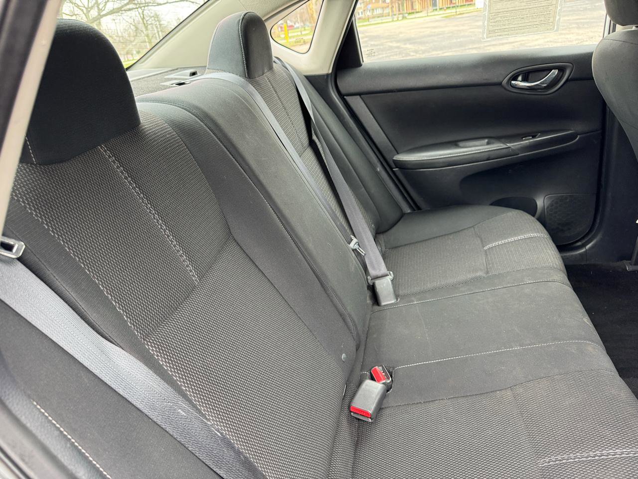 Used 2018 Nissan Sentra S image 39