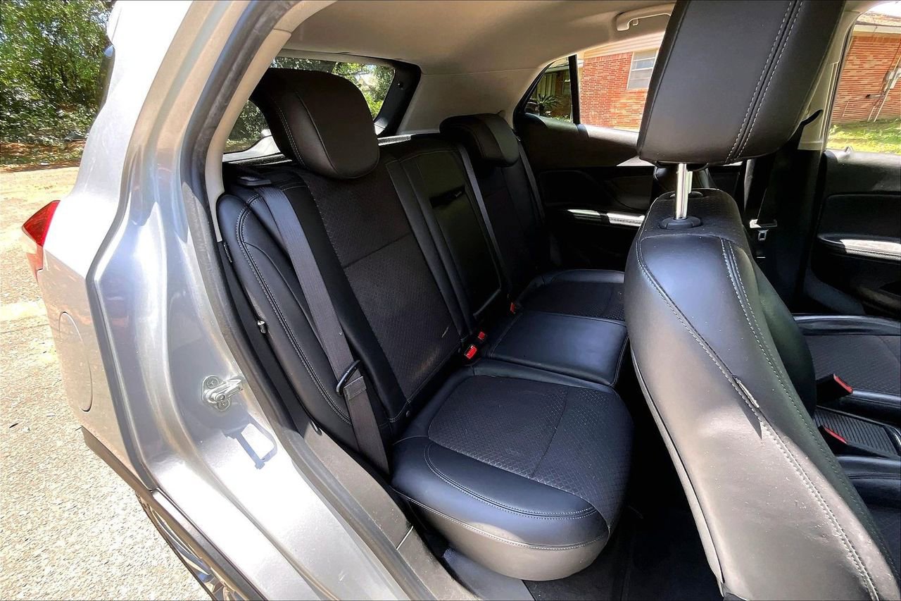 Used 2020 Buick Encore Preferred FWD image 21