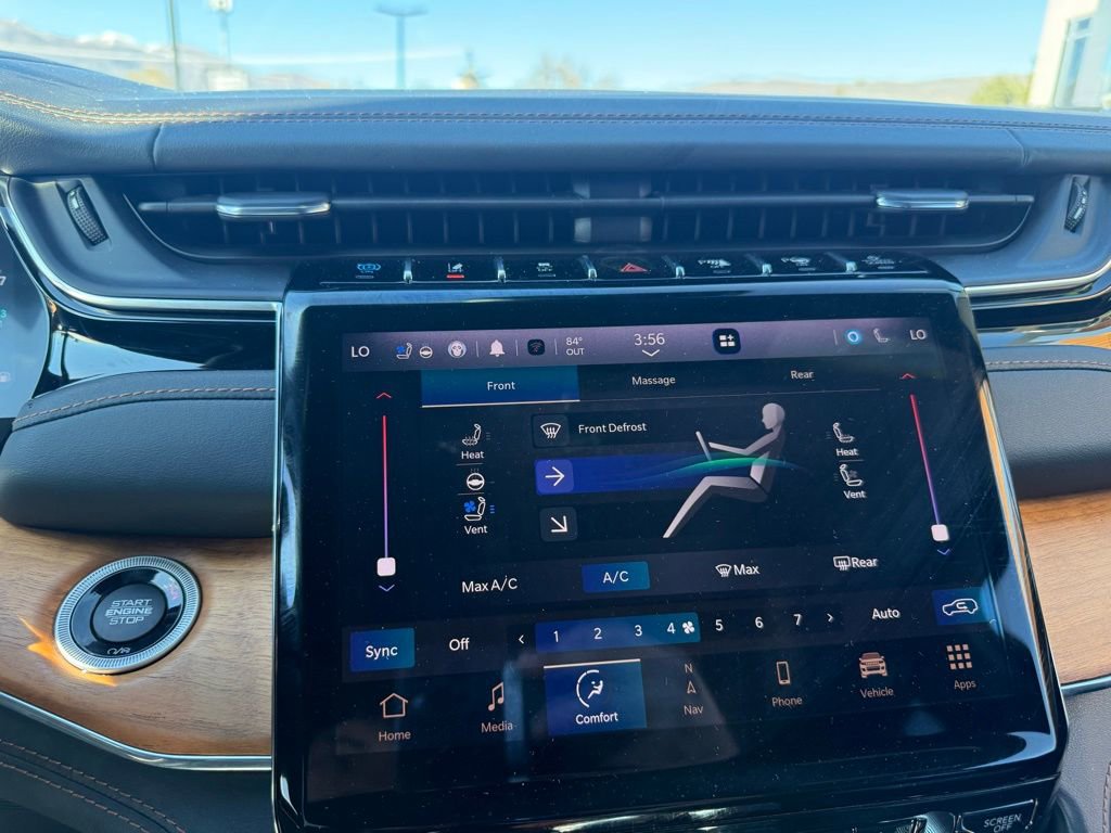 Used 2023 Jeep Grand Cherokee Summit image 9