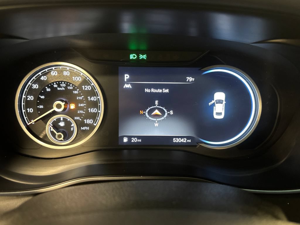 Used 2022 Genesis G70 3.3T RWD image 36
