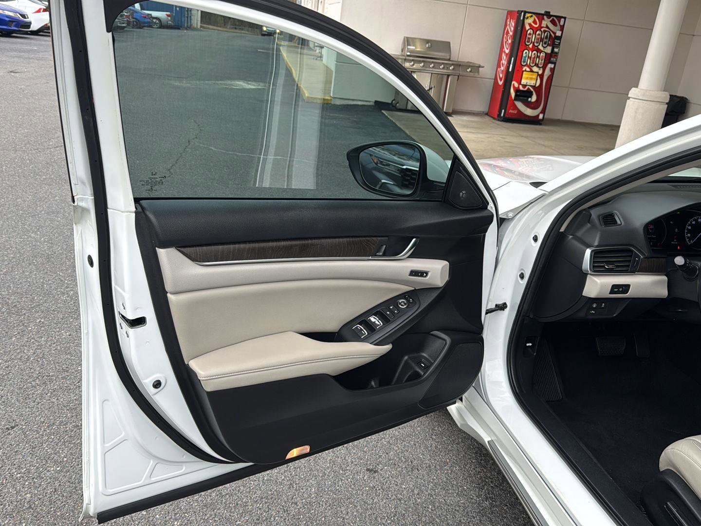 Used 2021 Honda Accord EX-L image 14