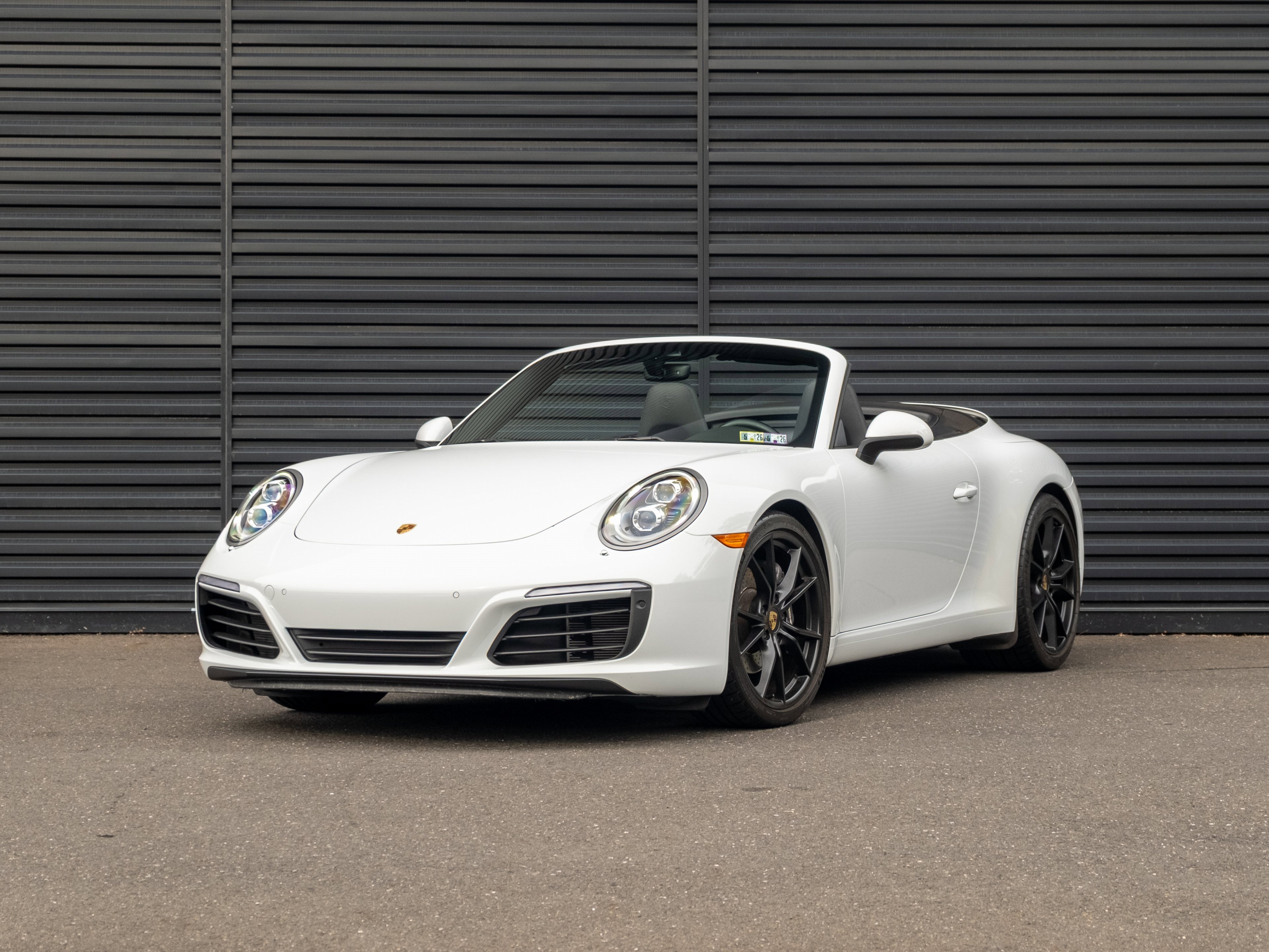 Certified 2017 Porsche 911 Carrera image 1