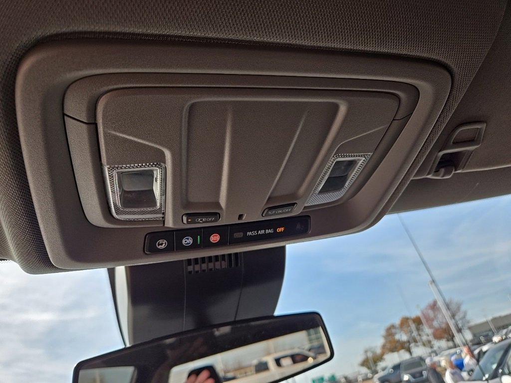 Used 2023 Chevrolet Silverado 1500 Custom Trail Boss image 29