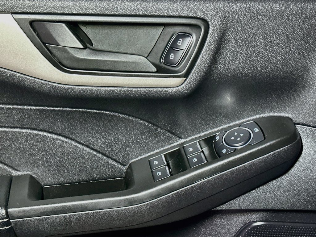 Certified 2022 Ford Escape SE AWD/4WD image 15
