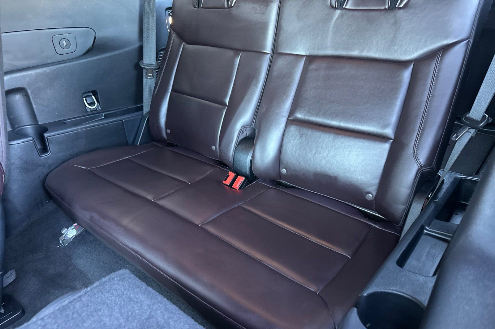 Used 2025 Ford Explorer Platinum w/ LUX Leather Package image 19