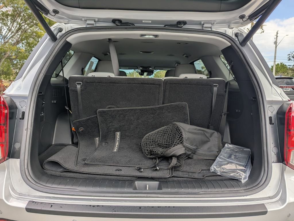 Used 2023 Hyundai Palisade SEL image 16