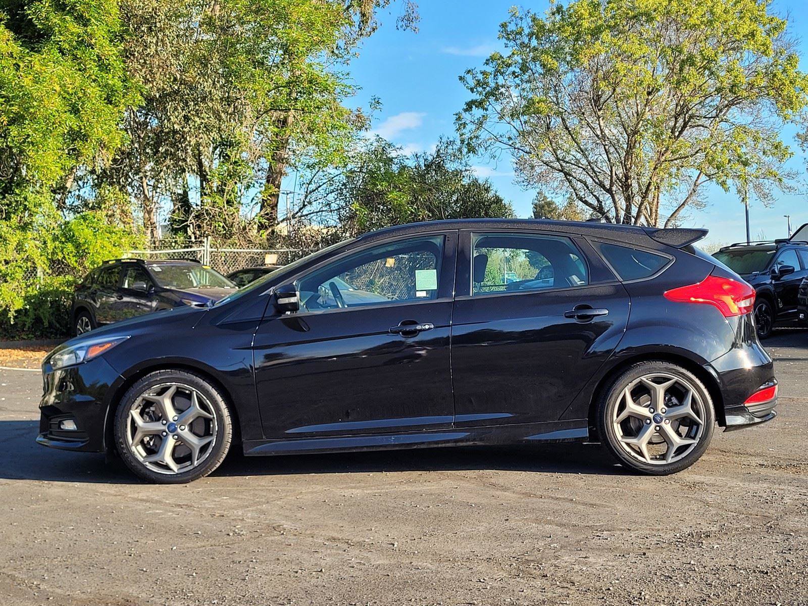 Used 2018 Ford Focus ST image 9