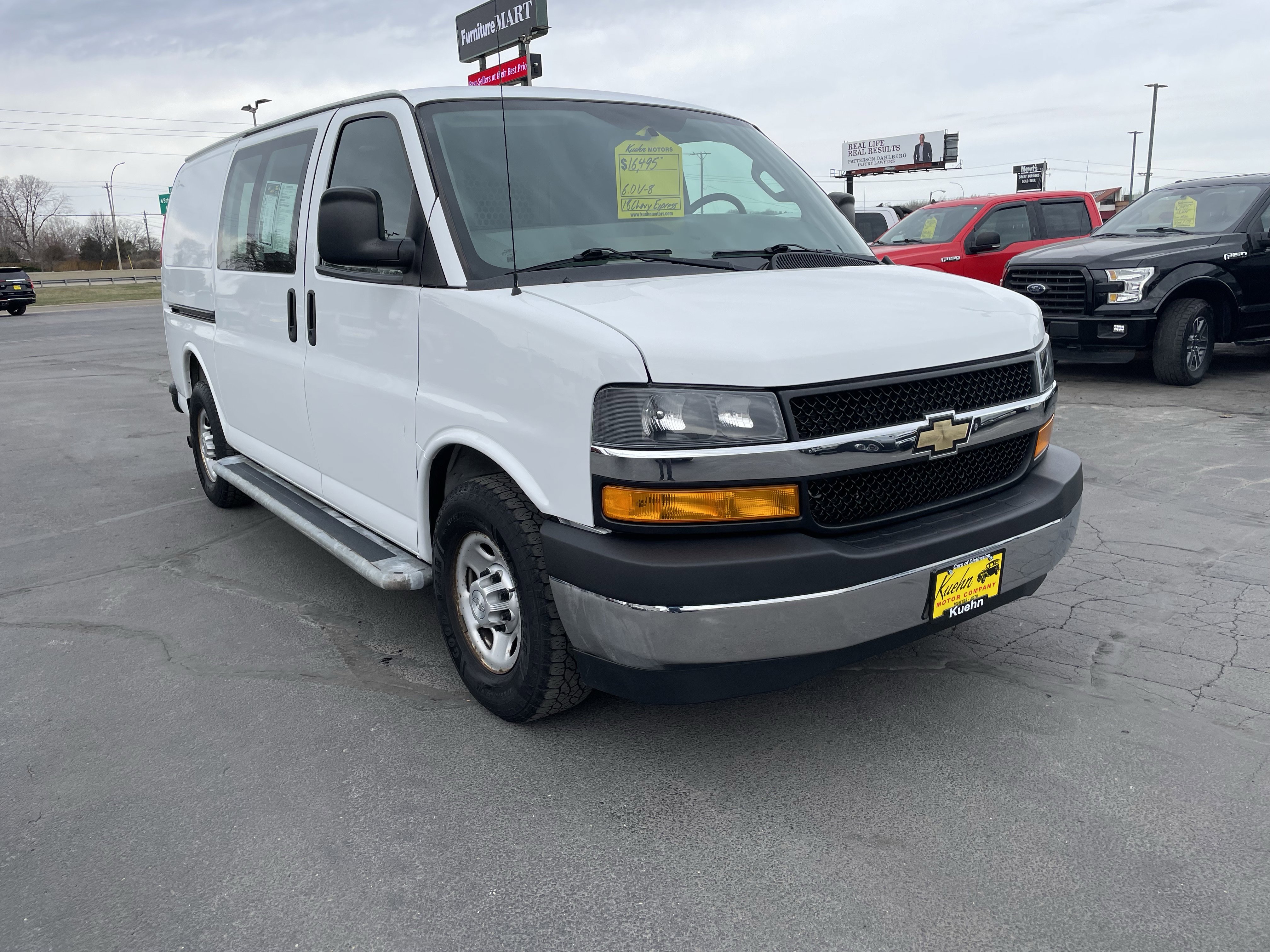 Used 2018 Chevrolet Express 2500 w/ Driver Convenience Package image 2