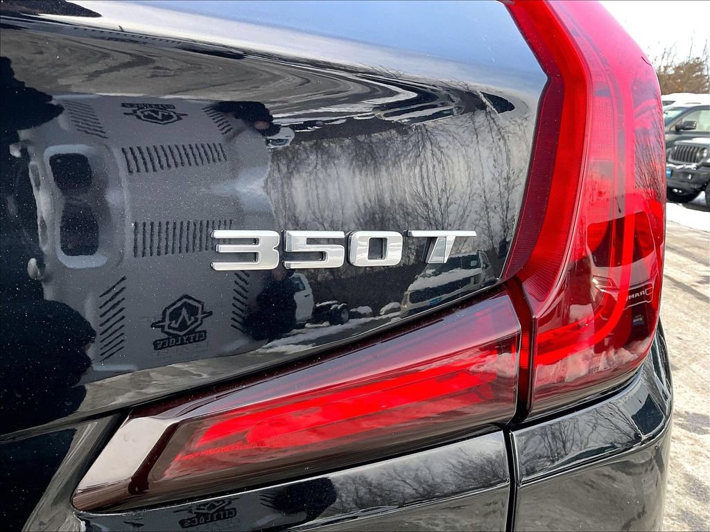 Used 2025 Cadillac XT4 Premium Luxury image 25