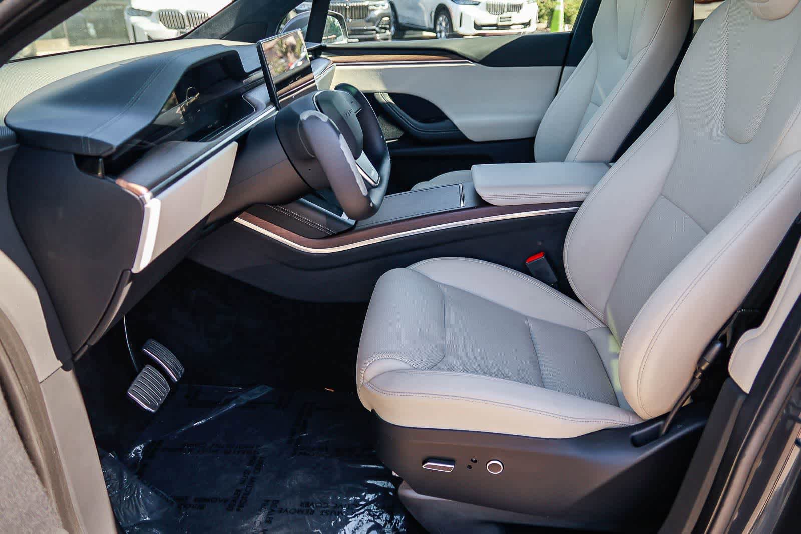 Used 2023 Tesla Model X AWD/4WD image 19