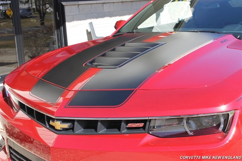 Used 2015 Chevrolet Camaro SS w/ RS Package RWD image 12
