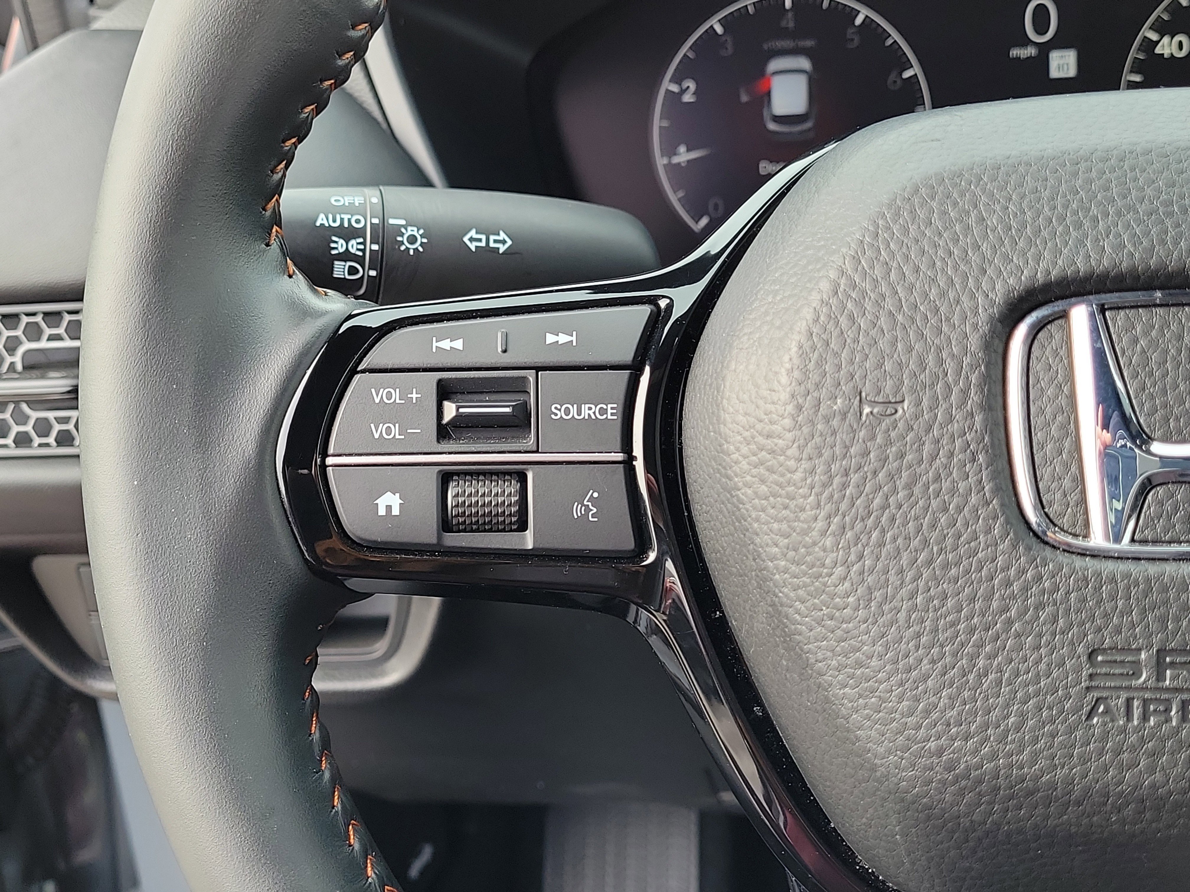 Used 2025 Honda HR-V Sport image 23