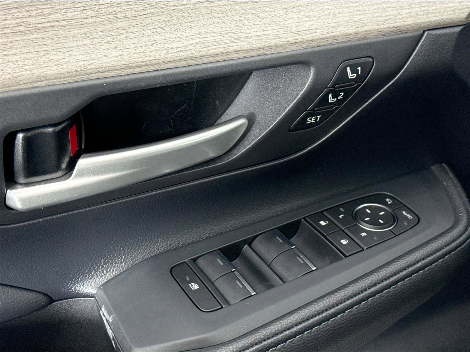 Certified 2026 Toyota Grand Highlander AWD image 28