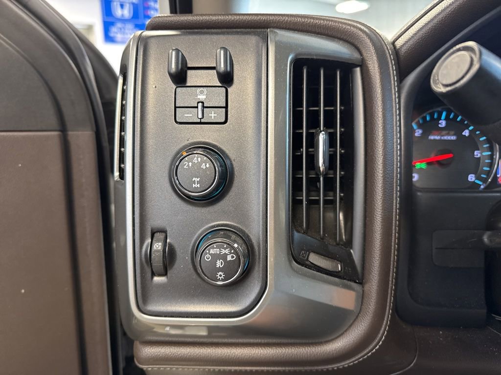 Used 2015 Chevrolet Silverado 3500 LTZ w/ LTZ Plus Package AWD/4WD image 15