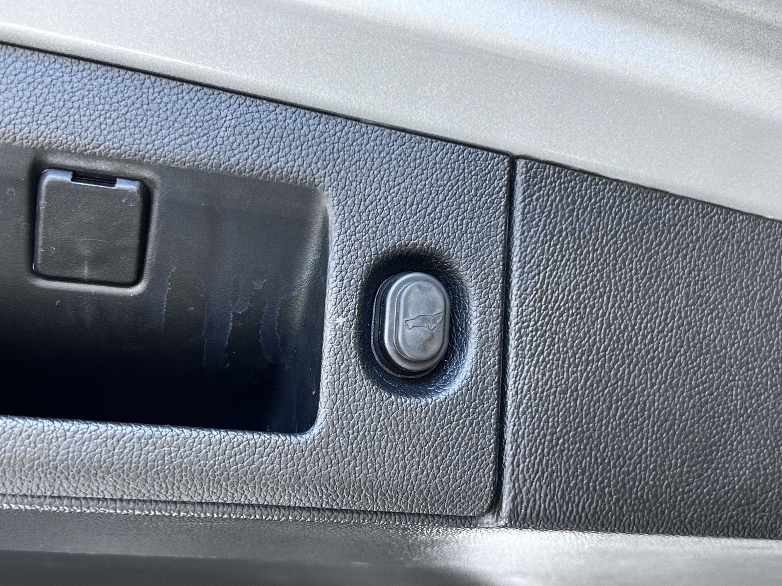 Used 2019 Chevrolet Tahoe Premier image 26